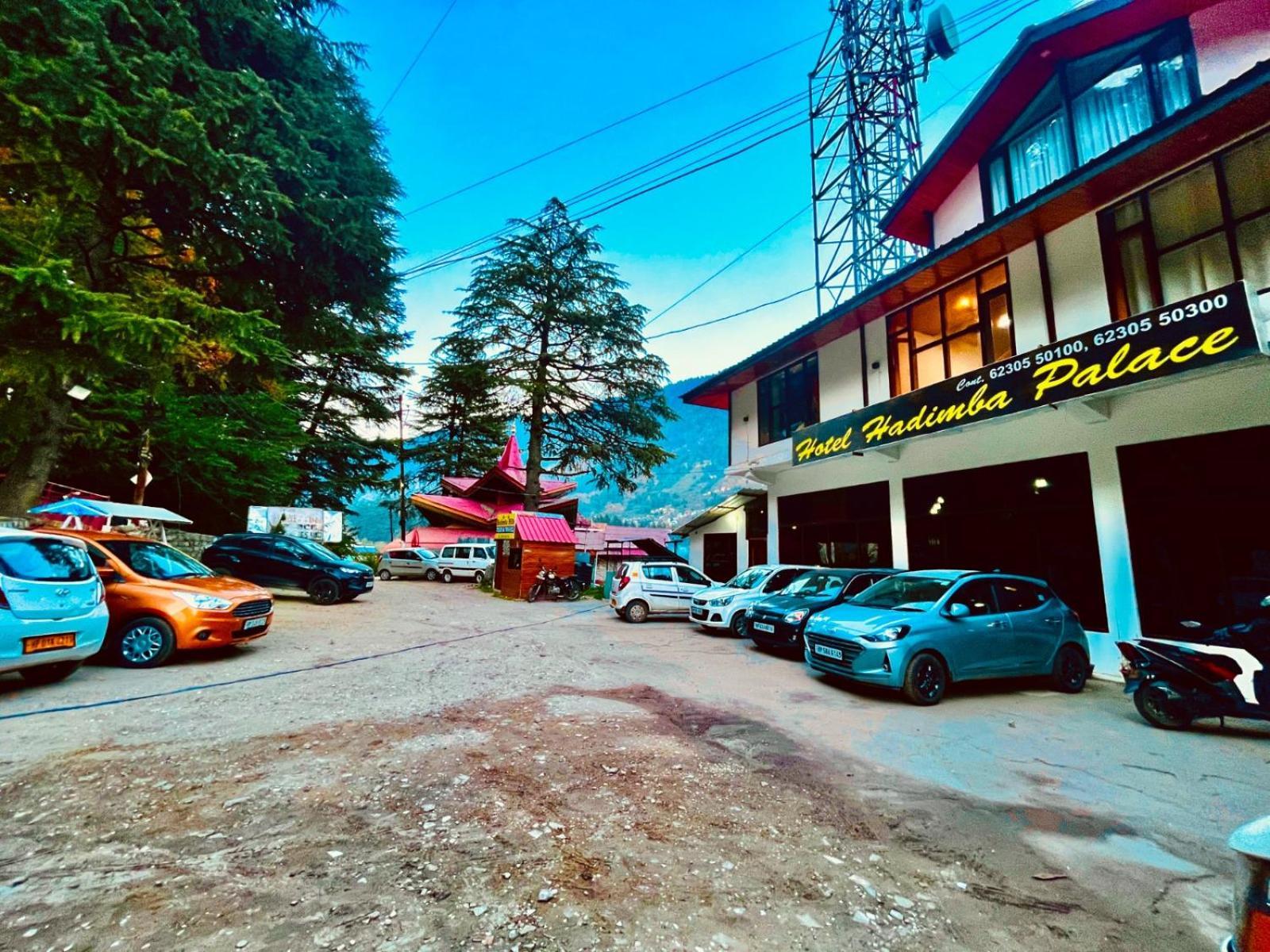 Hadimba Hill View By Hadimba Palace, Manali - Premium Room ! Family Hotel ! Parking ! Near Hadimba Temple Екстериор снимка